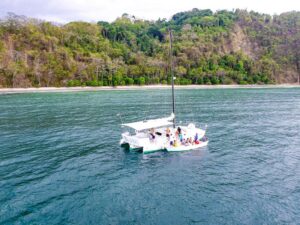 Catamaran-Tour-Costa-Rica